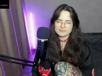 Freechat hell_hotline on Chaturbate