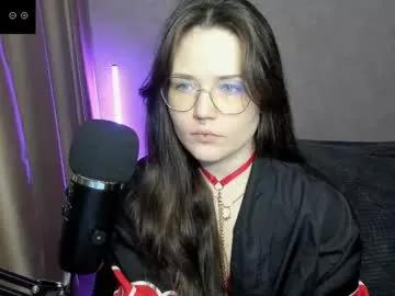 Freechat hell_hotline on Chaturbate