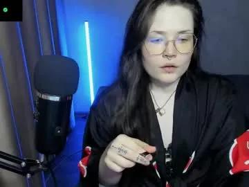 Freechat hell_hotline on Chaturbate