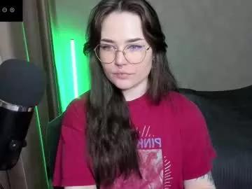 Freechat hell_hotline on Chaturbate