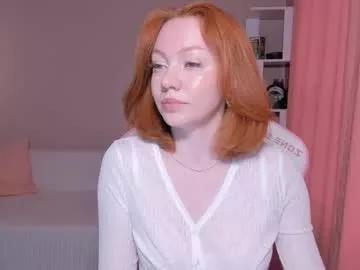 Freechat honeyautumn on Chaturbate