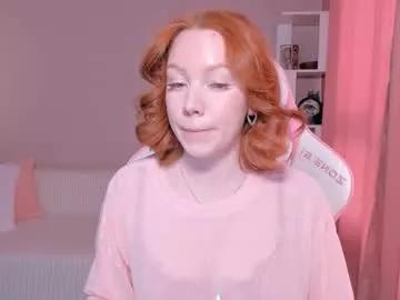 Freechat honeyautumn on Chaturbate