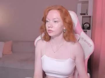 Freechat honeyautumn on Chaturbate