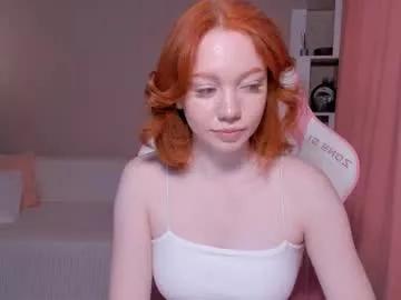 Freechat honeyautumn on Chaturbate