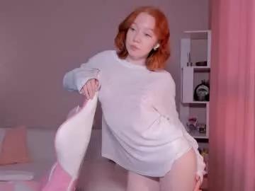 Freechat honeyautumn on Chaturbate
