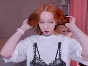 Freechat honeyautumn on Chaturbate
