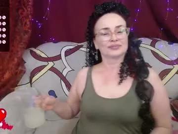 hotzlata on Chaturbate 