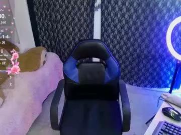 Freechat isa_bunny18 on Chaturbate