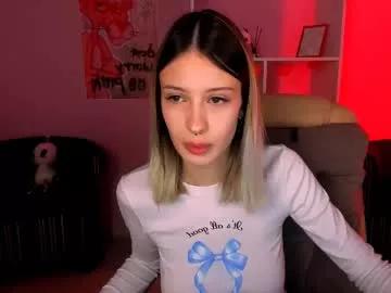 isa_luxury on Chaturbate 