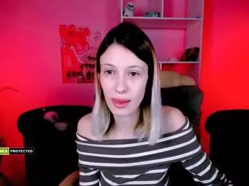 isa_luxury on Chaturbate 