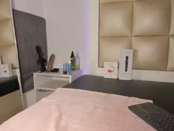jadeestudios on Chaturbate 