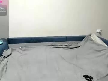 Freechat james_mil on Chaturbate