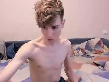 Freechat james_mil on Chaturbate