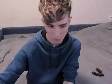 Freechat james_mil on Chaturbate