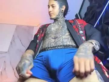Freechat jaxxxonherd on Chaturbate