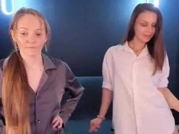 Freechat julie_n_jastin on Chaturbate