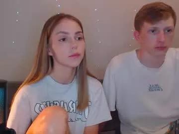 Freechat julsweet on Chaturbate