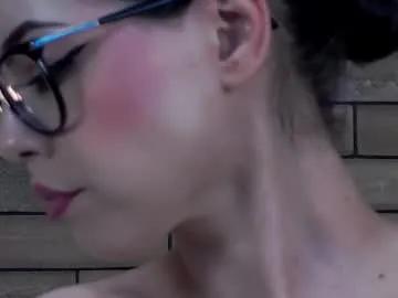 Try sexy performer Kailalewis kailalewis from Chaturbate