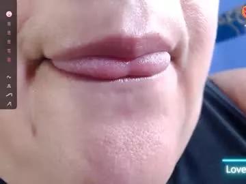 Freechat kerly_doll on Chaturbate