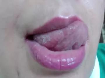 Freechat kerly_doll on Chaturbate