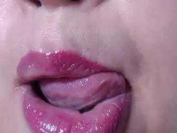 Freechat kerly_doll on Chaturbate