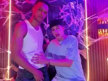 Freechat kings_and_secrets on Chaturbate