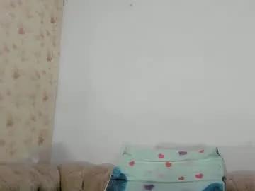 Masturbate to slutty slut Kira_mackenzie kira_mackenzie from Chaturbate