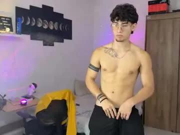Watch cute escort Kisan_smith kisan_smith from Chaturbate