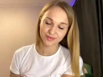 Cute Ladawndepippo wants you to fuck her body now ladawndepippo from Chaturbate