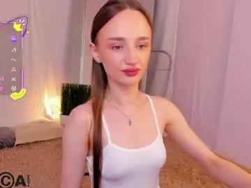 laralourance on Chaturbate 