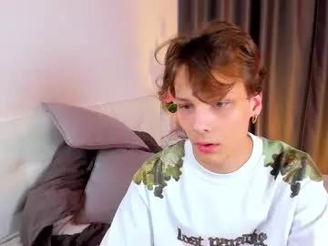 Freechat lilteddyboy on Chaturbate