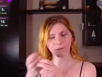 Freechat little_witch_sofia on Chaturbate