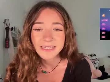 Freechat lolariv on Chaturbate