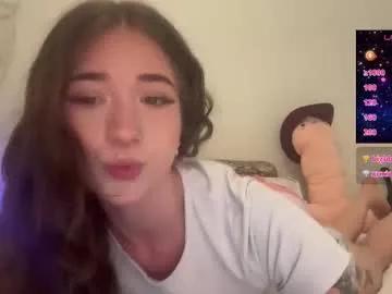 Freechat lolariv on Chaturbate