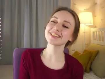 lynngroves on Chaturbate 