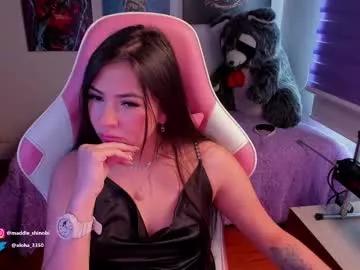 Away madeleine_shinobi on Chaturbate