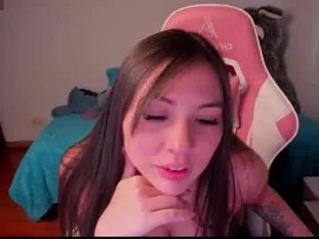 Away madeleine_shinobi on Chaturbate