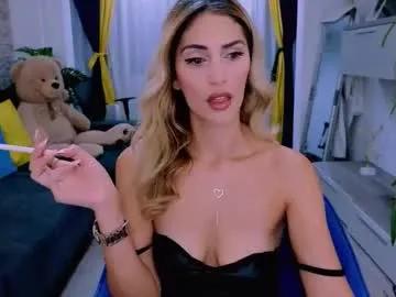 Explore cute camwhore Madyeroberts madyeroberts from Chaturbate