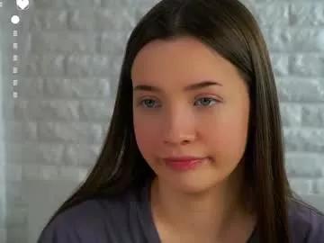 Freechat maidabuoy on Chaturbate