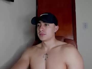 Freechat masterfiterotic on Chaturbate