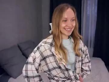 Masturbate to Chaturbate's Mckenziedyen mckenziedyen from Chaturbate