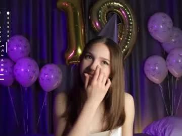 Freechat mellowpearl on Chaturbate