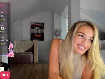 Private milfblondy on Chaturbate