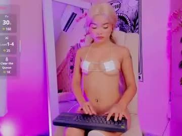 Freechat mili_moon_ on Chaturbate