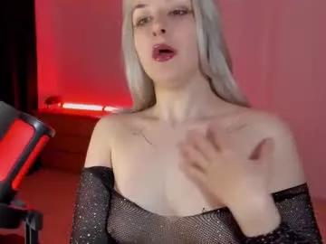 Freechat mollyposh on Chaturbate