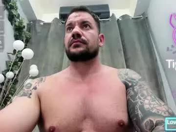 Freechat musclemonster31 on Chaturbate