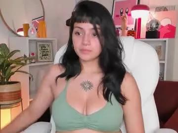 Explore Nahiapaws, she wants to masturbate for you nahiapaws from Chaturbate