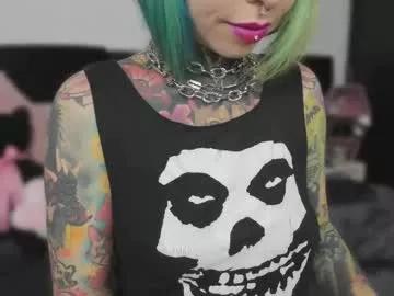 Freechat nikkiramone on Chaturbate