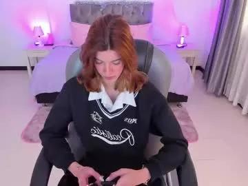 Freechat nora_vennucci on Chaturbate