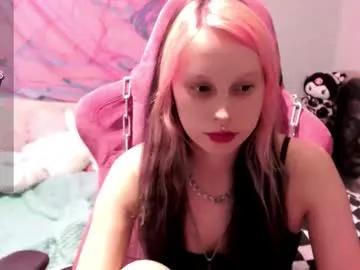 Freechat pineapple_dope on Chaturbate